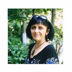 Дара Корній