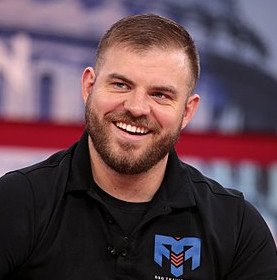 Тревіс Міллз