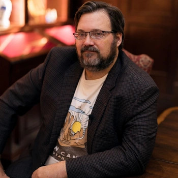 Брендон Сандерсон