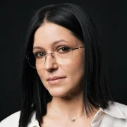 Міла Смолярова