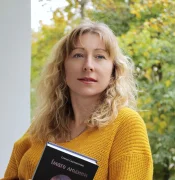 Олена Скуловатова